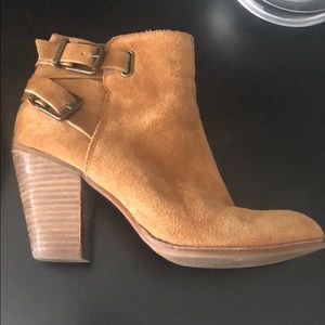 Gianni Bini suede booties - camel
